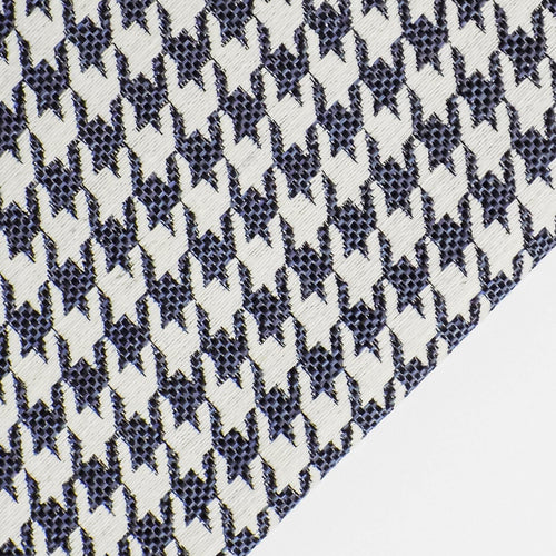 Класически текстилен материал